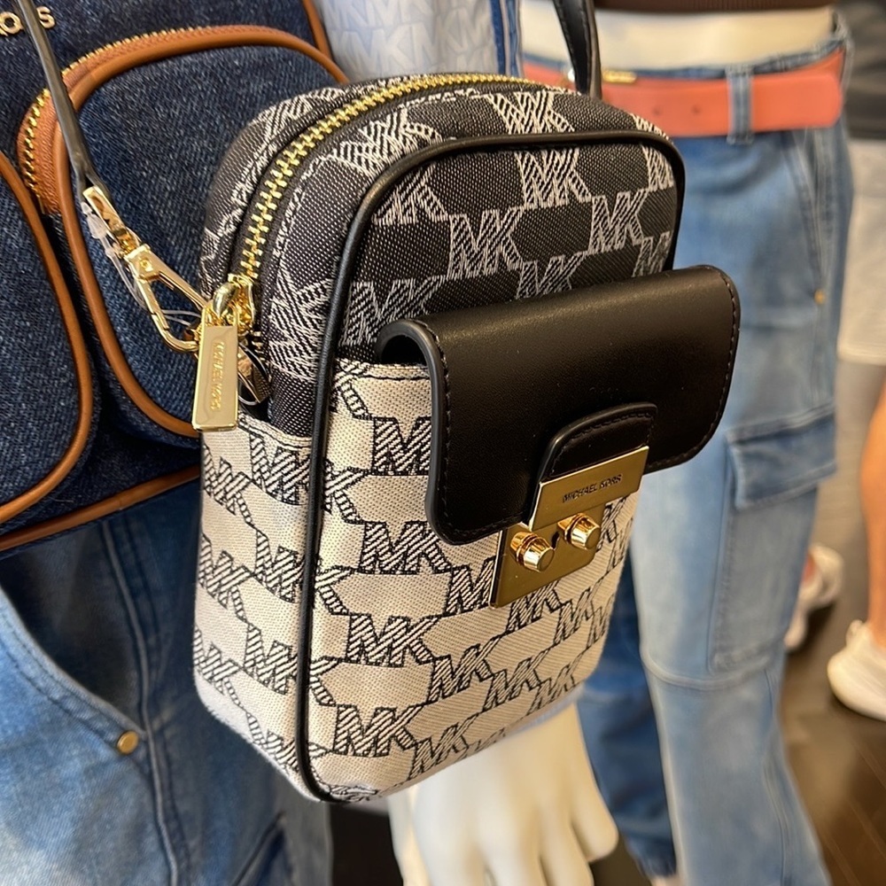 Michael Kors Sloan Editor Small Phone Logo Jacquard Crossbody
Black Multi - Picture 16 of 16